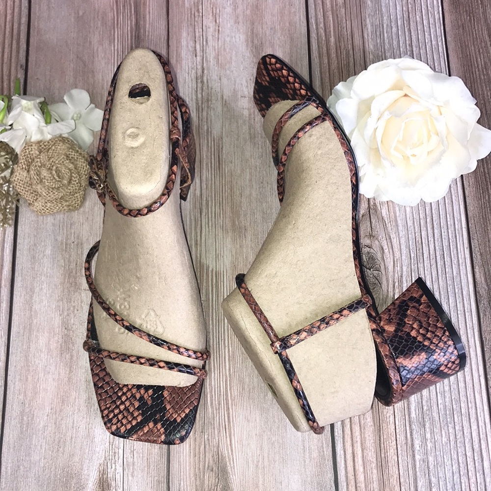 Marc Fisher Snakeprint Leather Dress Sandals 8.5M - Picture 3 of 8